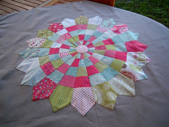 assiette sur table - Christine