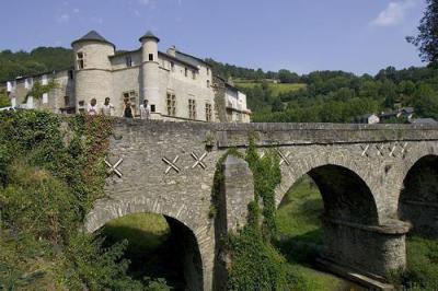 chateau-de-lacaze
