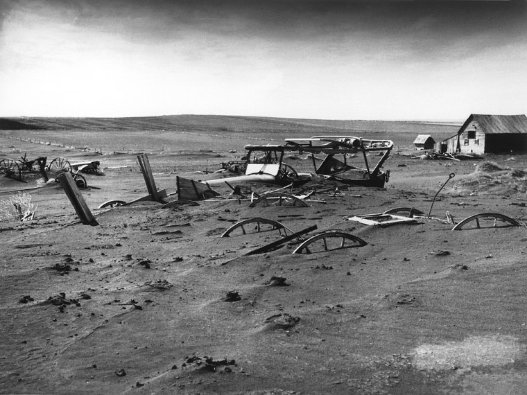 1024px-Dust_Bowl_-_Dallas,_South_Dakota_1936.jpg